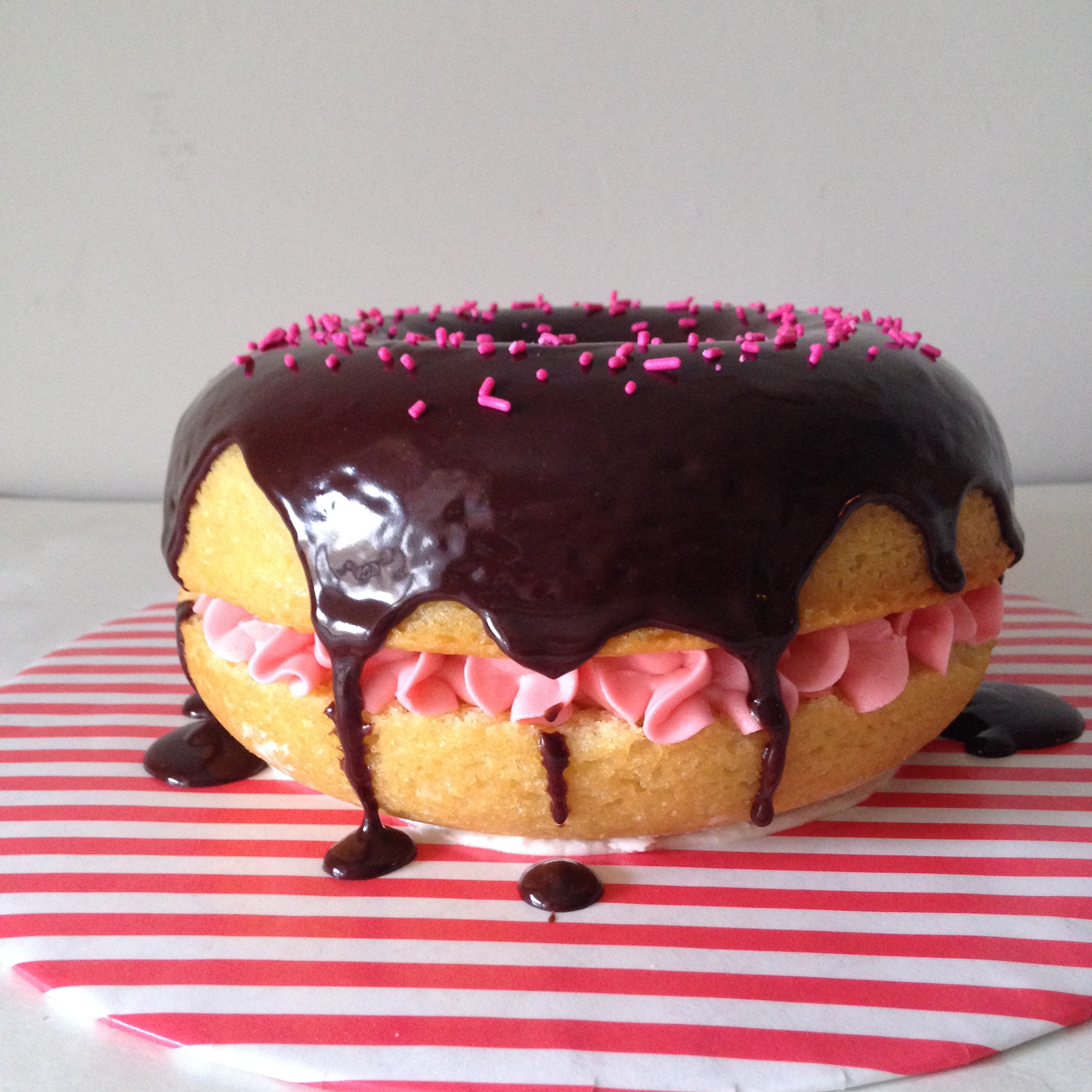 doughnut cake